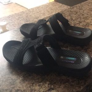 Sketchers sandals